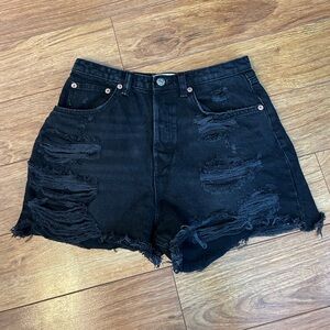 Zara Women’s High Rise Black Ripped Jean Shorts Size 6